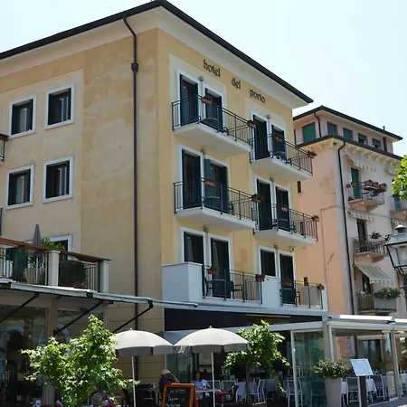 Del Porto 4* Торри-дель-Бенако